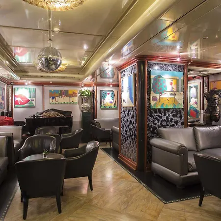 Valadier 4* רומא