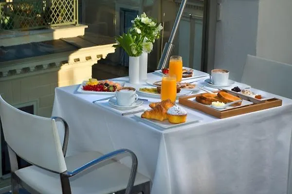 Couette-café Valadier 4*