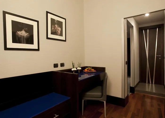 Valadier Oda ve Kahvaltı 4*